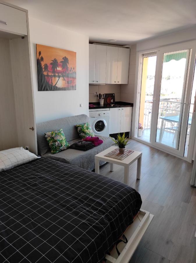 Estudio Recien Reformado En Primera Linea De Playa Apartment เบนัลมาเดนา ภายนอก รูปภาพ