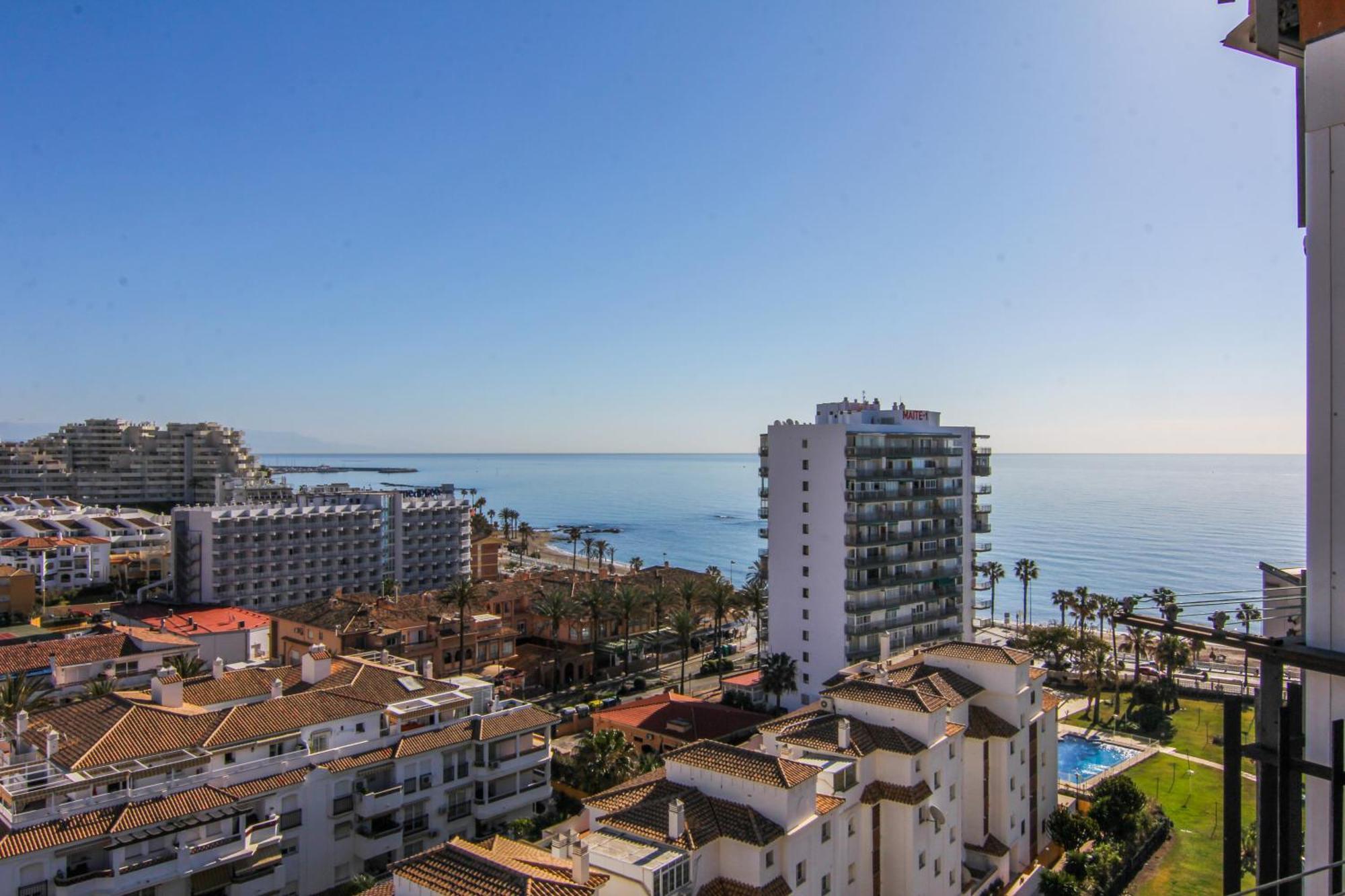 Estudio Recien Reformado En Primera Linea De Playa Apartment เบนัลมาเดนา ภายนอก รูปภาพ